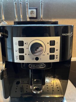 Kávovar DeLonghi Magnifica S - 4