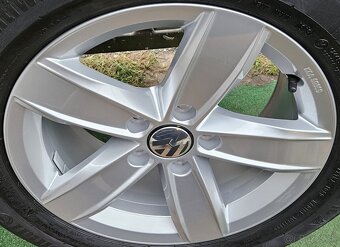 Prakticky nové, originálne disky VW - 5x112 r16 - 4