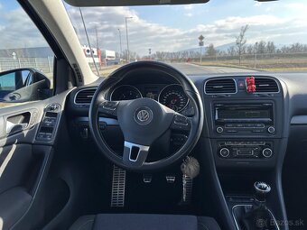 Volkswagen Golf 1.6 TDI Premium Trendline - 4