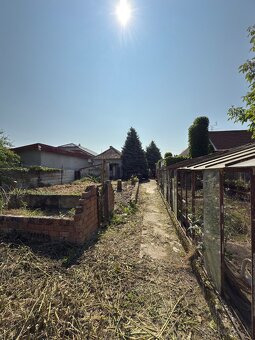 Starší 4 izbový rodinný dom Hamuliakovo - PREDAJ - 4