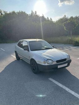 Toyota Corolla - 4
