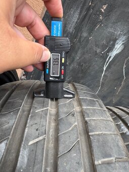 205/40 R17 - 4