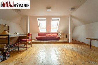 NÁMESTIE ANDREJA HLINKU - 120m2 dvojdom s 3 samostatnými vst - 4