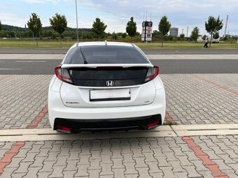 Honda Civic IX facelift 1.8 i-VTEC 104kw koup. ČR - 4