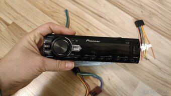 Auto rádio - 4