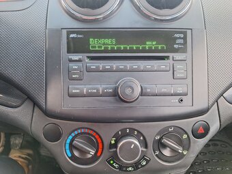 CHEVROLET AVEO 1,4 BENZÍN KLÍMA ŤAŽNÉ - 4
