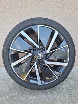 5x112 r19 VEGA AERO - 4