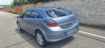 Opel astra gtc - 4