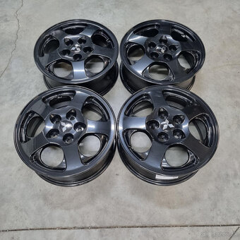 Mitsubishi disky 5x114,3 R16 6J ET45 - 4