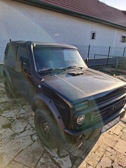 Lada niva . 4x4. - 4