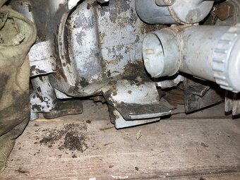 Motor jawa 250/11 - 4