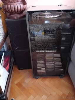 Predám skrinkové gramorádio Hitachi - 4