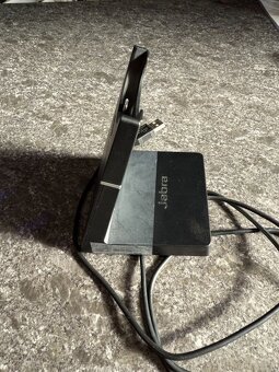 Nabíjací stojan Jabra E75 pre headsety – model DIV010 - 4