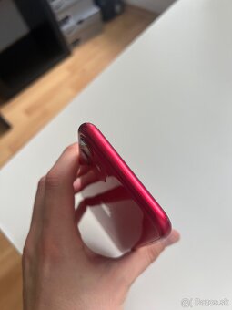 iPhone 11 64 GB Red Edition - 4