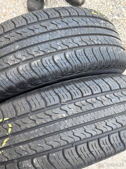215/65R16 - 4