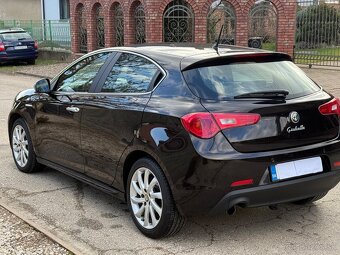 Alfa Romeo Giulietta 1.4 T Distinctive - 4
