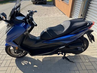 Honda Forza 350 - 4