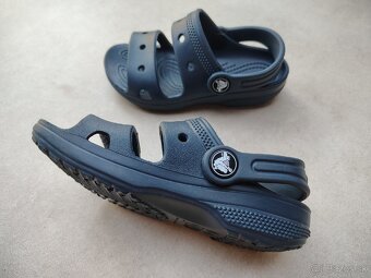 Sandale Crocs 10 - 4
