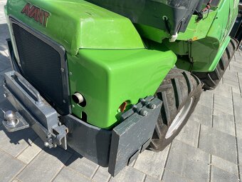 Avant 420 - pravy kryt motora - 4