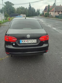 Predám Volkswagen Jetta 1.6tdi 77kw cormoline - 4