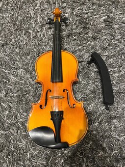 Husle 3/4 - 4