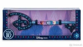 Disney Frozen 10th Anniversary zberateľský klúč - 4