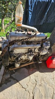 Motor AVIA 712 - 4