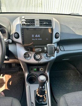 Toyota Rav 4x4 - 4