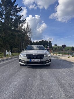 Škoda Superb Sportline 2.0 TDI DSG 4x4 147kW Virtual 4x4 - 4