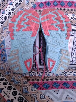 Botasky HOKA - 4