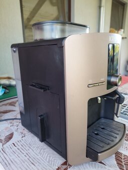 Automatický kávovar Krups na zrnkovu kávu - 4