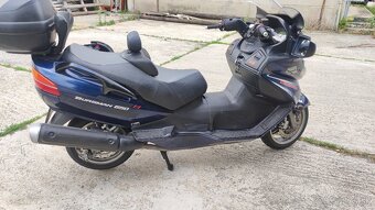 Suzuki Burgman 650 - 4