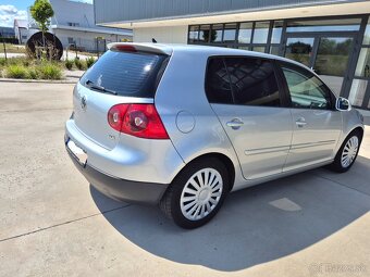Predám Volkswagen Golf 5 1.9 TDI 77kw r.v.2006 M6 - 4