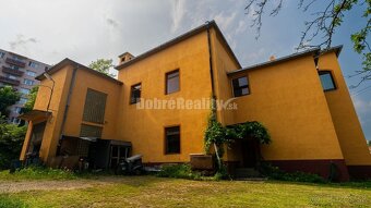 PREDAJ: Polyfunkčný objekt na križovatke, 1251 m2, Banská Št - 4