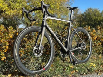 Predám cestný bicykel COLNAGO V3Rs 54s (56) - 4