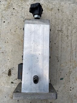 Predám nový oblankovávač na káble (lupačka káblov) - 4