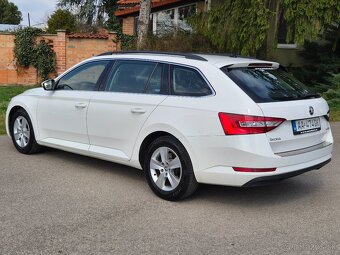 Škoda Superb Combi 1.6 TDI Ambition - 4