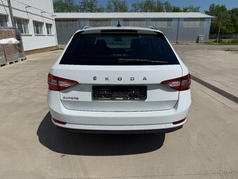 Škoda Superb Combi 2.0 TDI - 4