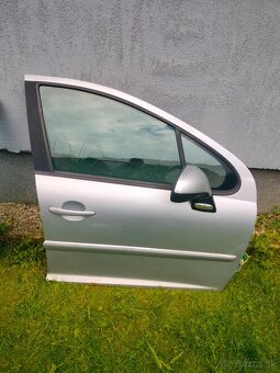 Predám na Peugeot 207 SW rok 2010 náhradné diely - 4