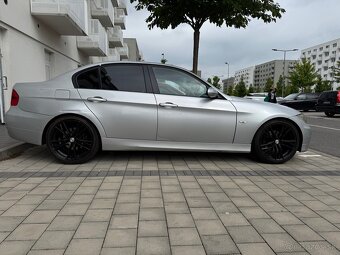 225/40 R19 - 4