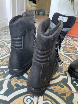 Kanady vojenske v.42 - 4