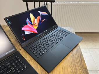 Asus Vivobook GO/Notebook/4GB RAM DDR4/128GB NvMe SSD/. - 4
