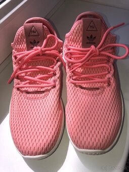Dámske tenisky adidas 38 2/3 - 4