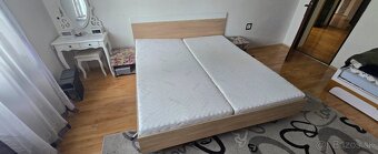 Manželská posteľ - 4