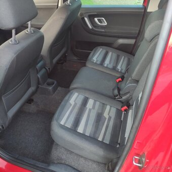 Škoda Roomster 1.6 16V MPI benzín červená - 4