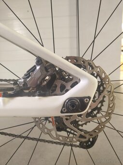 Mondraker super-foxy Karbon R ( velk. L ) - 4