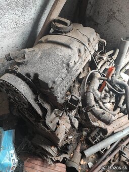 Predám motor na vw Passat B5,5 1,9TD 96kw rok výroby 2003 - 4