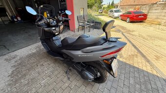 Suzuki Burgman 400 - 4