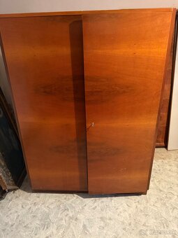 Darujem starodávny nábytok - 4