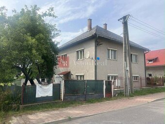 Dvojpodlažný Rodinný Dom na pozemku 786 m2 - Chyžné - 4